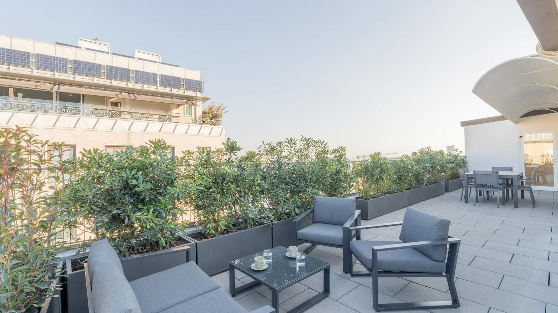 Bmore San Babila - Luxury Apartments Near Duomo Milan