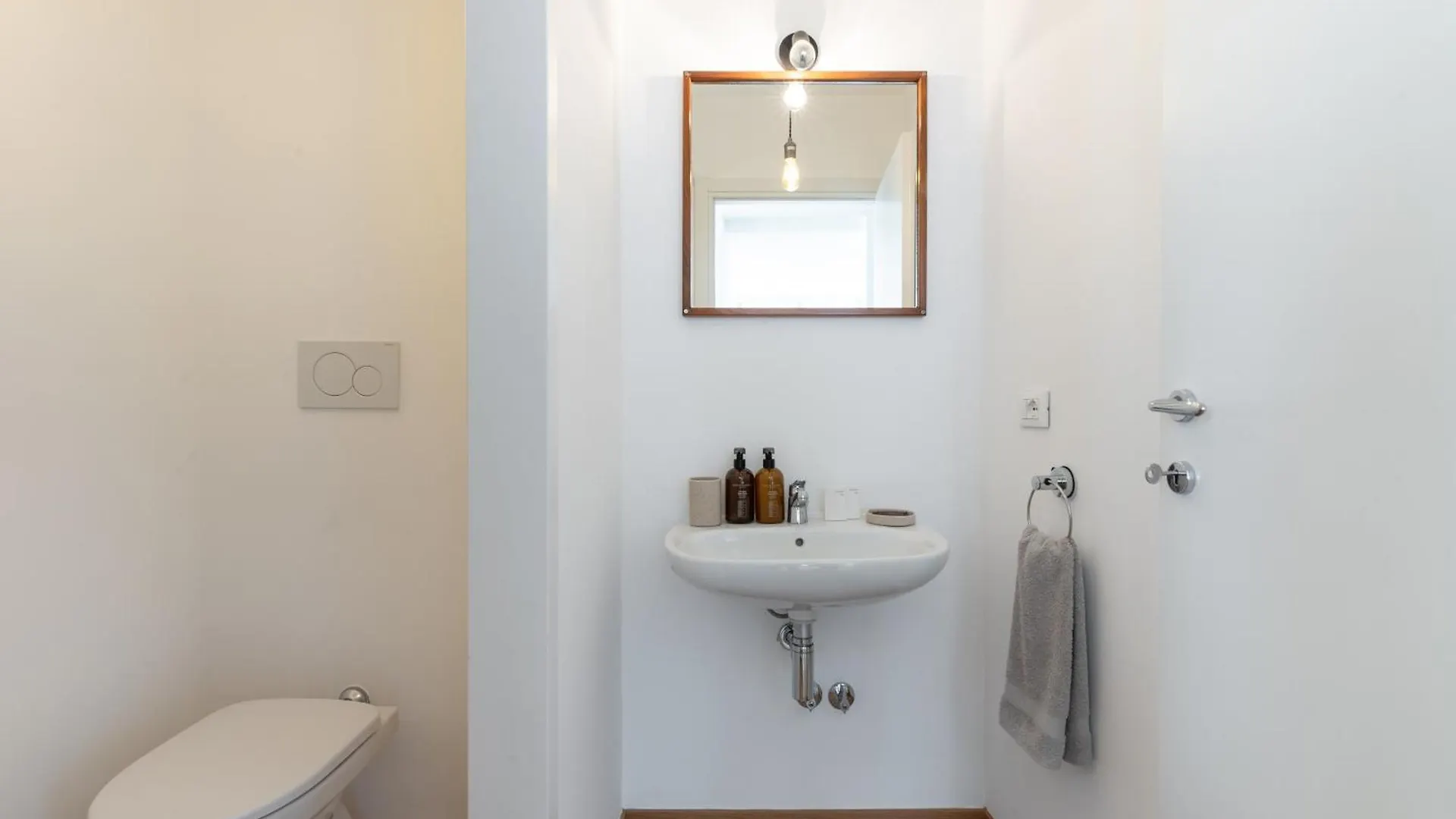 Bmore San Babila - Luxury Apartments Near Duomo Milan