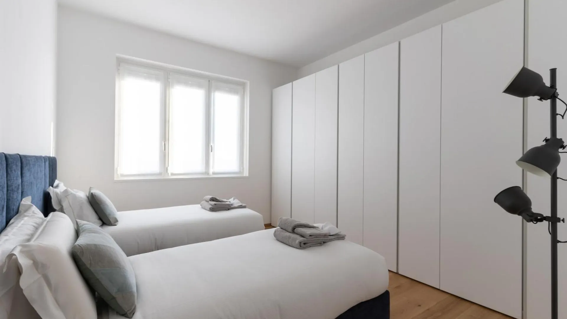 Bmore San Babila - Luxury Apartments Near Duomo Milan